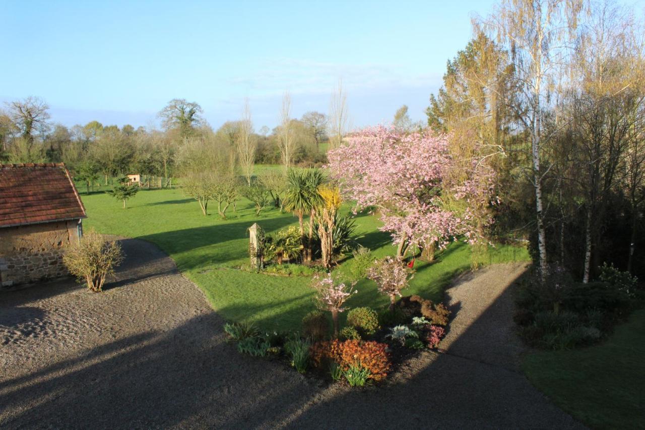 לינה וארוחת בוקר Marchésieux Manoir De La Ventiniere מראה חיצוני תמונה
